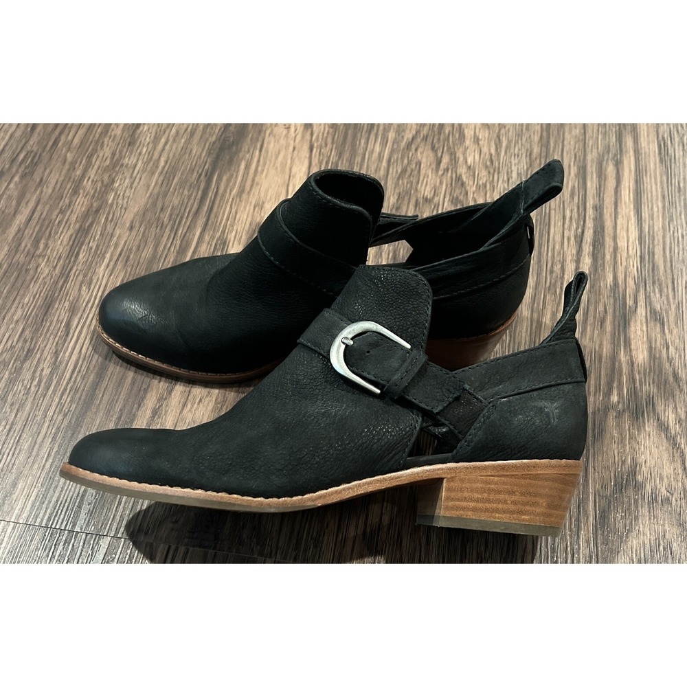 Frye Cutout Belted Suede Ankle Boots Booties Women's Size 8M Color Black